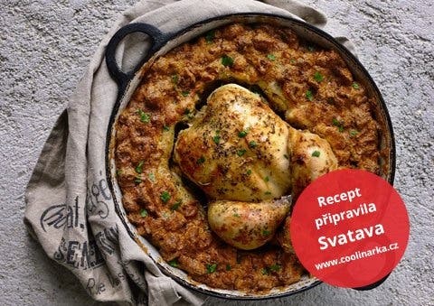 Pečené kuře s kaštanovou nádivkou s brusinkami