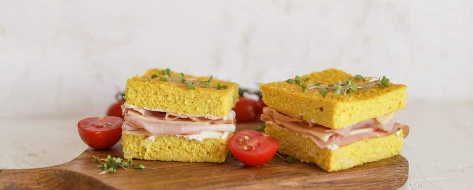 Květákové toasty se šunkou a sýrem