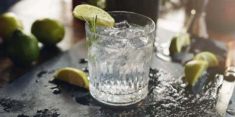 Gin s tonikem