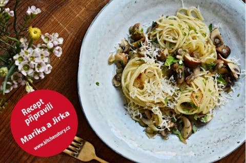 Houbové špagety aglio olio