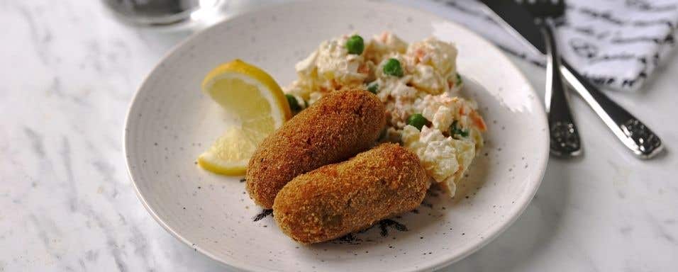 Rybí kroketky s lehkým bramborovým salátem