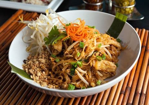 Kuřecí Pad Thai