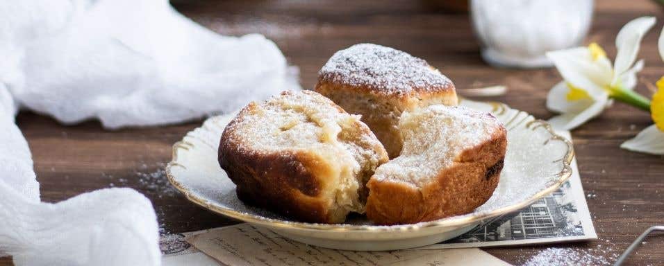 Kynuté buchty s tvarohovou a makovou náplní