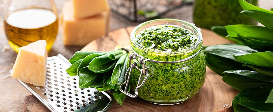 Pesto z medvědího česneku