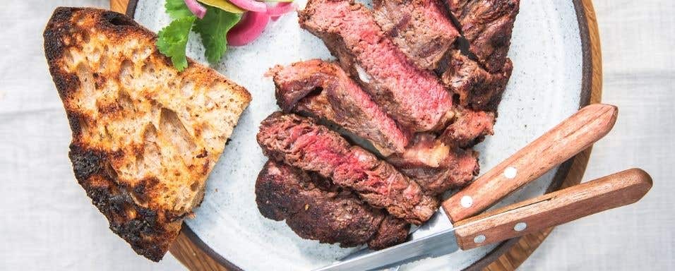 Steak s kávovou krustou