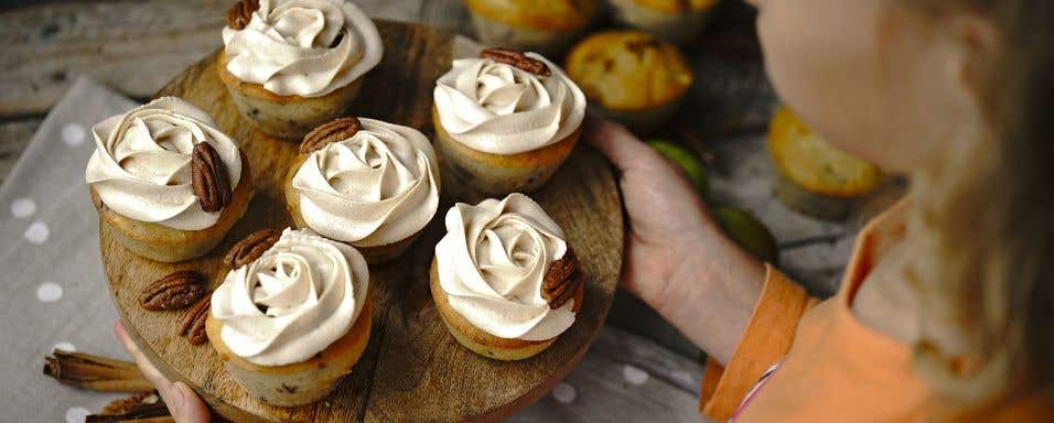 Jablečné cupcakes se skořicovým krémem