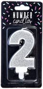 PartyDeco Svíčka číslice "2" stříbrná 7cm