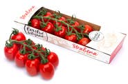 Čerstvě utrženo Rajčata cherry červená srdcovitá na stonku "Strabena", balení